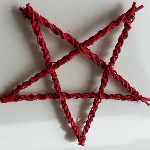 Extra Large Red Rattan 16" Stars (set of 4) - Picture 3 of 3